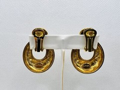 Vintage Jackie Collins Haute Couture Gold Tone Runway Door Knocker Clip Earrings