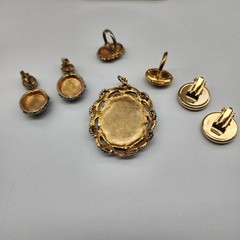 Vintage Lot Crushed Jade Stone Pendant~ 2 Rings ~ 2 sets of Earrings