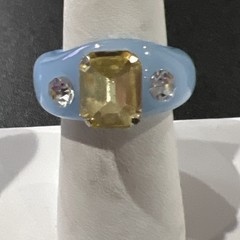 Lucite Plastic Ring Size 7.5