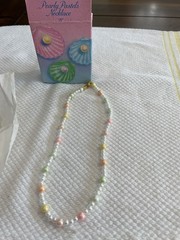 Avon Vintage 1991 Pearly Pastels Necklace – 15in