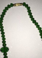 Vintage Emerald Green Faceted Glass Bead Necklace/Choker 17”