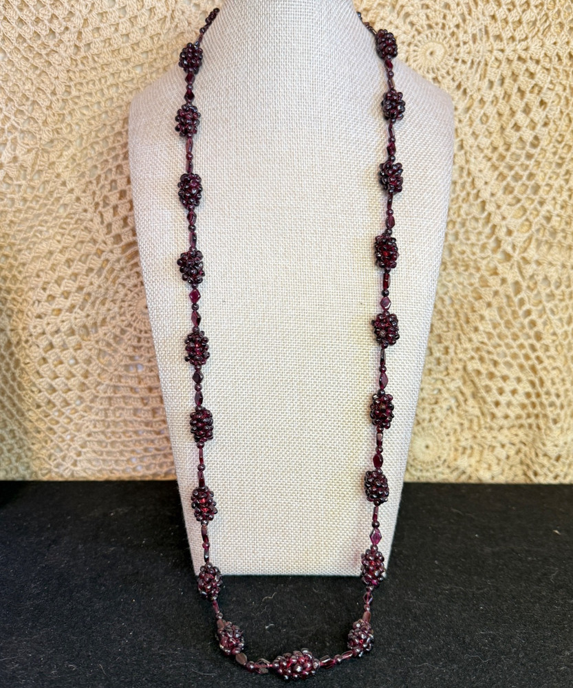 Vintage Garnet Grape Cluster Beaded Necklace 18″ Hang Continuous No Clasp