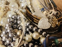5 Lb Lot Fashion Costume Beaded Bracelets Vintage Mod Boho Glass Lucite Acrylic