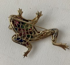 Vintage Frog Hollow Out Design. Gold-tone Filled With Colorful Gems Brooch