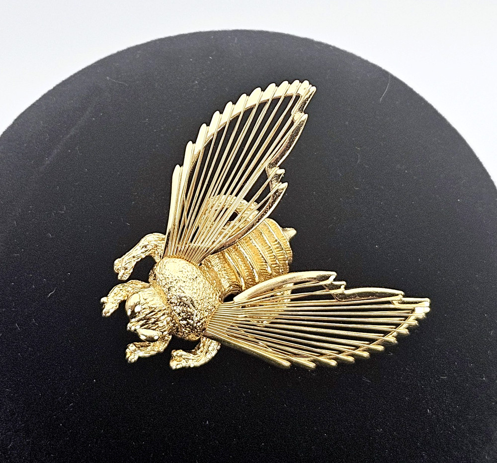 Monet Gold Tone Bee Brooch Pin Large Openwork Wings 40mm Vintage