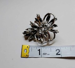 Elegant Faux Pearl Pyramid Brooch Stunning Black Silver Toned Brooch Jewelry Pin