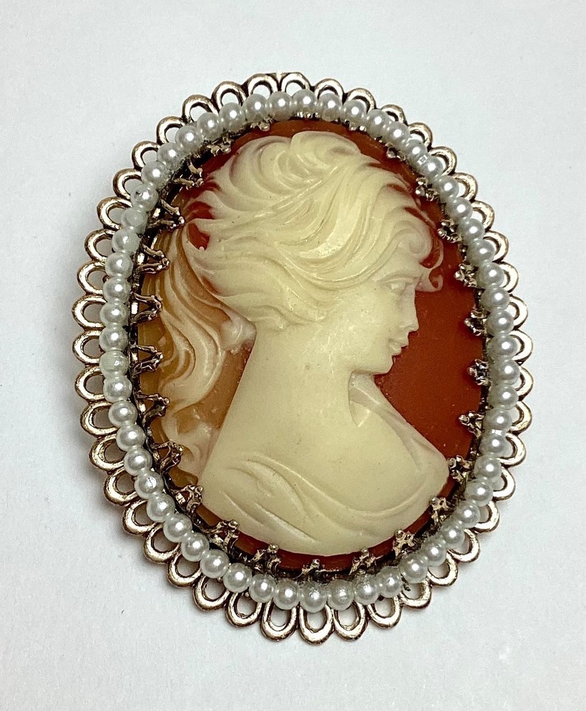 Vintage Gold-Tone & Faux Pearl Resin Cameo Brooch 2″ x 1.5″ Inches