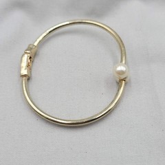 Vintage White Bead Hinged Cuff Bracelet Light Gold tone 6.75 in