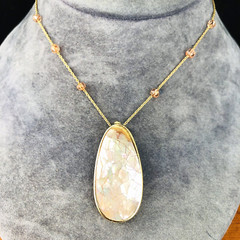 Lauren Conrad Mother Of Pearl Crackle Pendant Necklace Pink Iridescent 16″