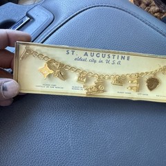 VTG SAINT AUGUSTINE Charm Bracelet Building Enamel Gold Tone Rope Chain NOS