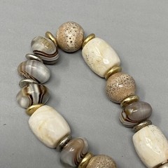 Beaded Stretch Bracelet Acrylic Glass Brown Cream Marble Bohemian Classic 7″