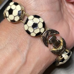 FIFA Soccer Ball Vintage Bracelet Sports Estate Jewelry Pre-Owned 7″ Foldover