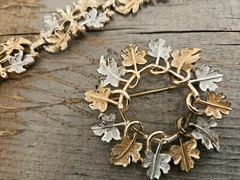 VINTAGE Sarah Coventry Maple Leaf Gold Silver Tone Bracelet Brooch Set GORGEOUS