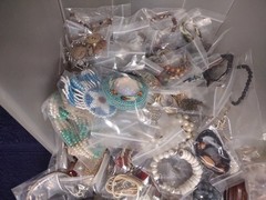 ~ Huge Vintage to Modern Costume Jewelry Lot – 100’s of Pieces! ~