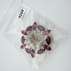 Vintage Brooch Red Pink Magenta Marquise Rhinestone Starburst Filigree Pin 2.5″