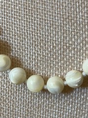 Vintage Mother of Pearl Necklace Single Strand Hand Knotted Beaded 18″
