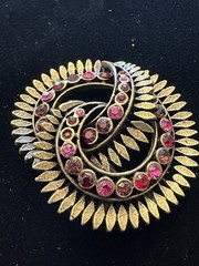 Vintage 1990s Pink and Purple Rhinestone Swirl Pin w/Brass Toned Finish