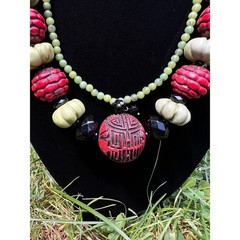 VTG Chinese Carved Cinnabar Jade Bowenite Beaded 2 Strand Statement Necklace