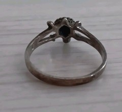 Vintage *Bent Band* Sterling Silver Onyx? Turtle Tarnished Ring Size 7.25