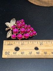 Modern Costume Jewelry Grapes Pin Brooch Gold Tone 1 3/4” Purple