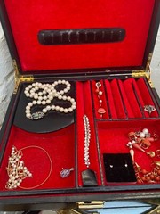 Antique 24″ Pearl Necklace, 18k Diamond Emerald Clasp, Spain Estate, 8 Diamonds
