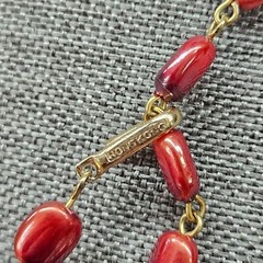 VINTAGE Plastic Beaded Burgundy Red Twisted Convertible Necklace Hong Kong