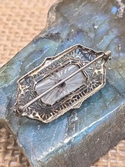 Antique 10K White gold White Sapphire Brooch Ornate Filigree Throat Brooch 1.4″