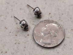 VINTAGE 925 STERLING SILVER SKULL PIERCED/POST STUD EARRINGS