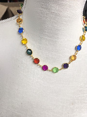 Vtg gold tone mix color Bezel lucite Necklace