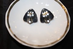 PBD Peter Brams Design Triangle Shape 14kt Yellow Gold and Sterling Earrings 1″L