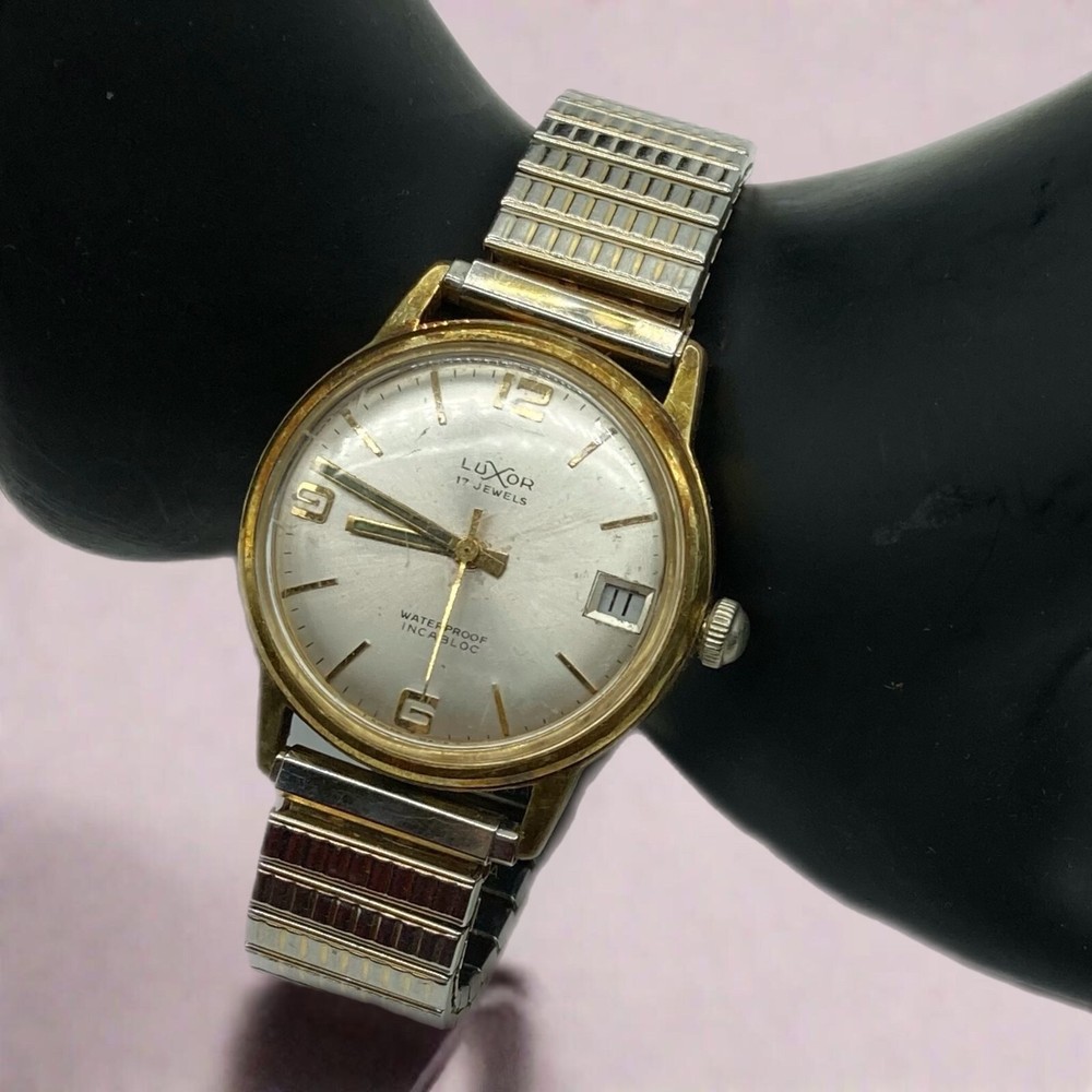 Vintage Luxor Wrist Watch 17 Jewels Waterproof Incabloc Accordian Wrist Band USA