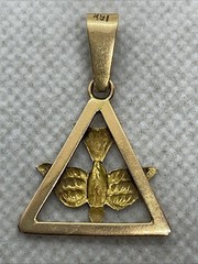 VINTAGE HANDMADE 19K Yellow Gold FLYING BIRD TRIANGLE Charm Pendant w/17K Lock