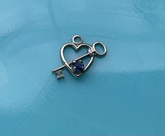 Vintage B David Signed Key Heart Blue Stone Sterling Pendant Bracelet Charm .5g