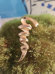 Signed Tona Modernist Goldtone Zig Zag Brooch Pin 3 Inches