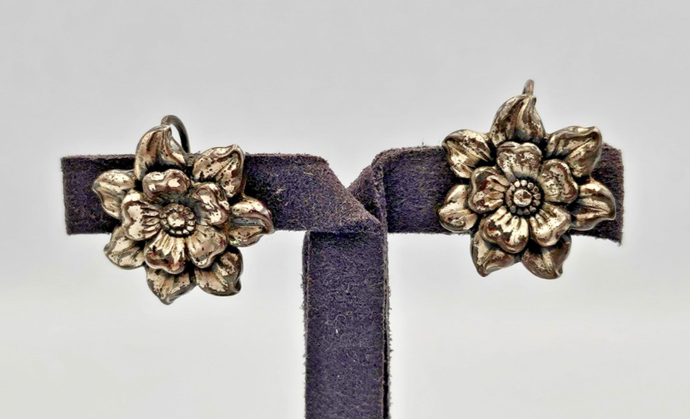 Vintage Floral Screw Back Earrings Sterling Marked 17mm 4g Pair