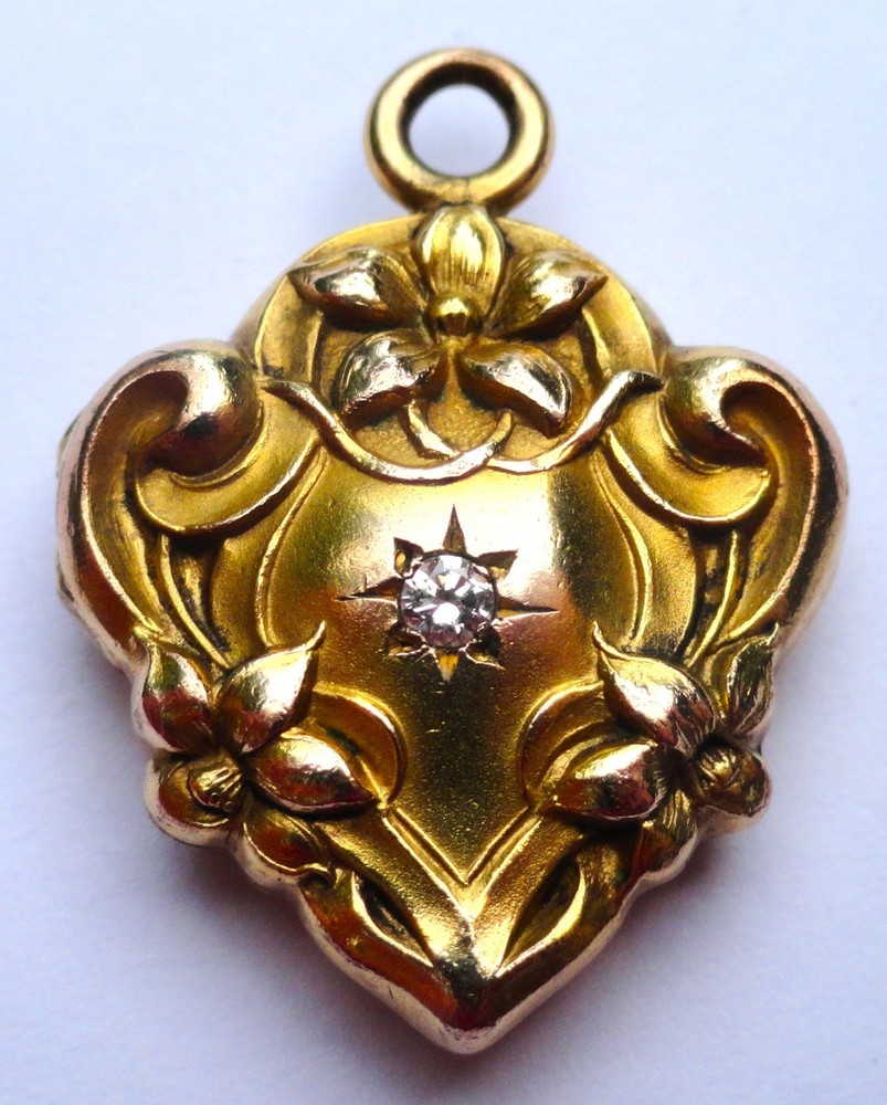 Art Nouveau Victorian Floral and Stone Locket ~ Heavy GF Mint Condition