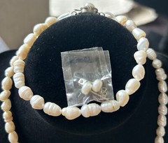 VTG JCP Faux Pearl Shell Bracelet Earrings 22”Necklace Set/ With Box