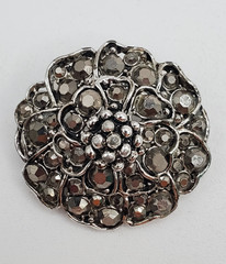 VTG Hollycraft Brooch 1.5in Round Gunmetal Gray Crystal Domed Floral 3D Estate
