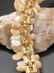 VTG MCM Beautiful Bracelet Beige & White Pearl AB 7″
