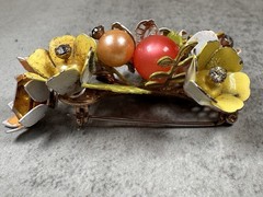 Vintage MCM Enameled Cluster Petals / Crystals Flowers and Leaves Brooch 2 1/4″