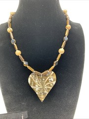 Vintage Mother of Pearl Heart Pendant Necklace & Earrings Set Beach Vacation