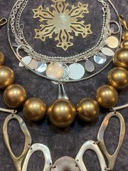 3 LB JEWELRY TREASURE HUNT Gold & Silver Tone, Rhinestones UNSEARCHED & UNTESTED