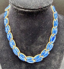 Vintage Crown Trifari Symphony Blue Thermoset Necklace Brooch Set Demi Parure