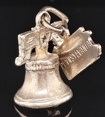 Nickel Silver PENNSYLVANIA CRACKED LIBERTY BELL Charm Pendant 3D Vintage