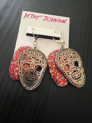 Betsey Johnson Skull Earrings Rare – G2