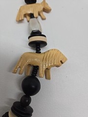 Vintage African Tribal Chunky Beaded Wood Hand Carved Safari Animal Necklace 28″