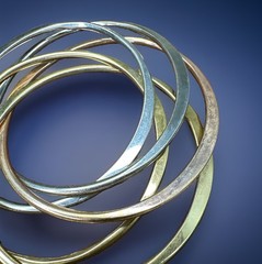 Vintage 1960s Gold ,Silver, Rose Gold Tone 5 Bangle Interlocking Bracelet J104