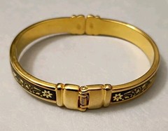 Vintage Damascene Bird Spring Hinged Bracelet Ornate Gold Tone & Black 6-3/4″