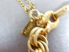 VTG MONET CHUNKY TEXTURED GOLD TONE MULTI LINK 7.5″ BRACELET W SAFETY CHAIN