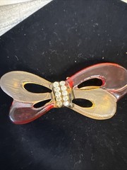 RARE Vintage Bakelite Amber Carved Bow Pin Brooch 3.25”